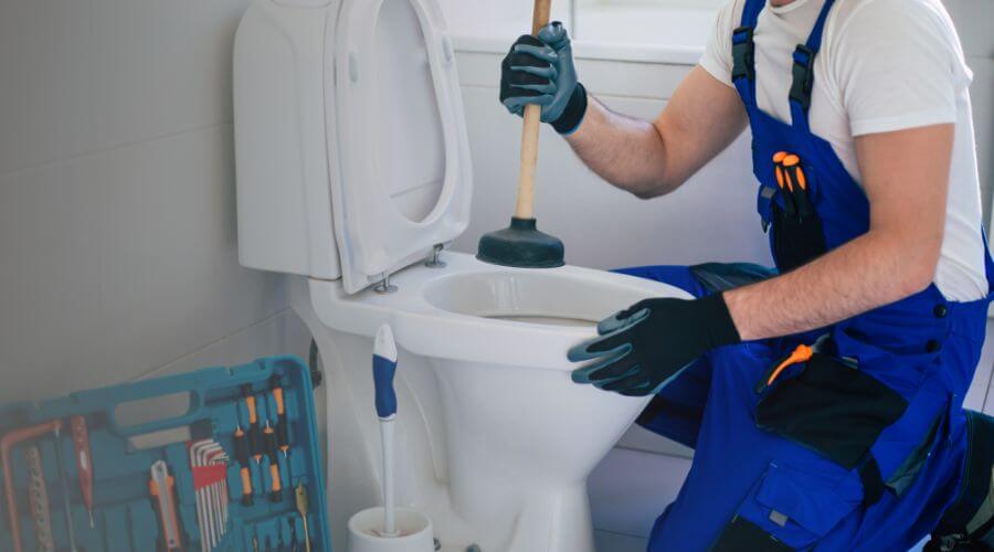Local expert plumbing services in Rosamond, IL